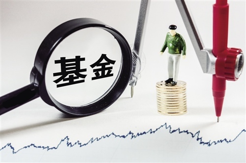 国际人形机器人技能大赛举办！机器人ETF基金（562360）今日探低回升过去5个交易日日均成交额超1300万元